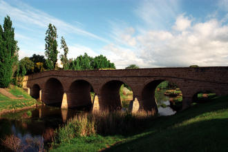 Richmond Bridge - convict-built in 1823
Richmond, Tasmania
2002-10-27 Richmond Bridge - convict-built in 1823
Richmond, Tasmania
2002-10-27